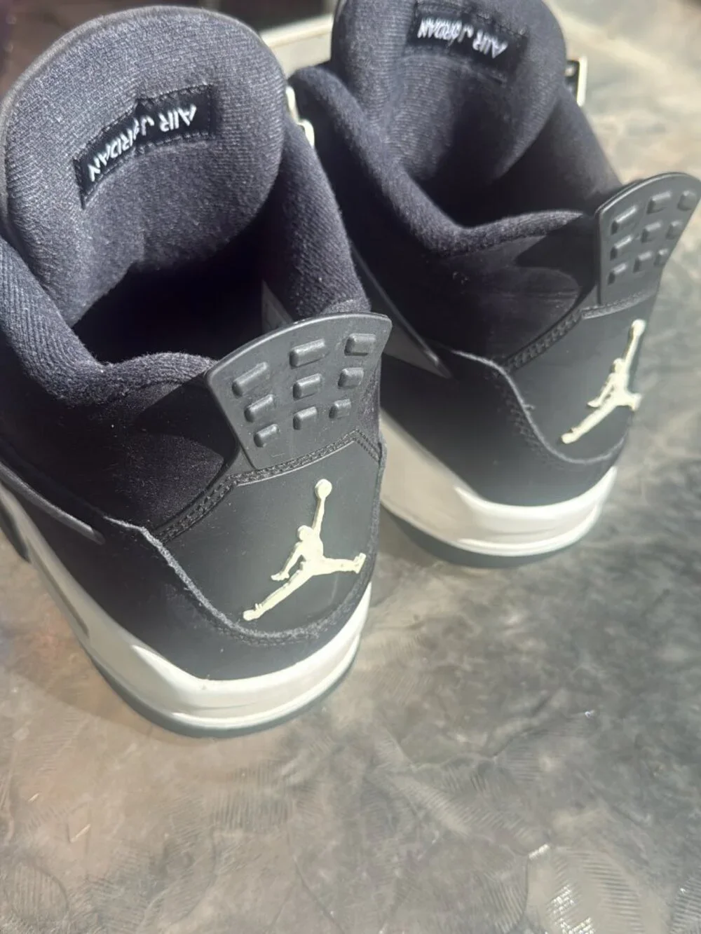 Jordan 4 White Thunder Men Size 10